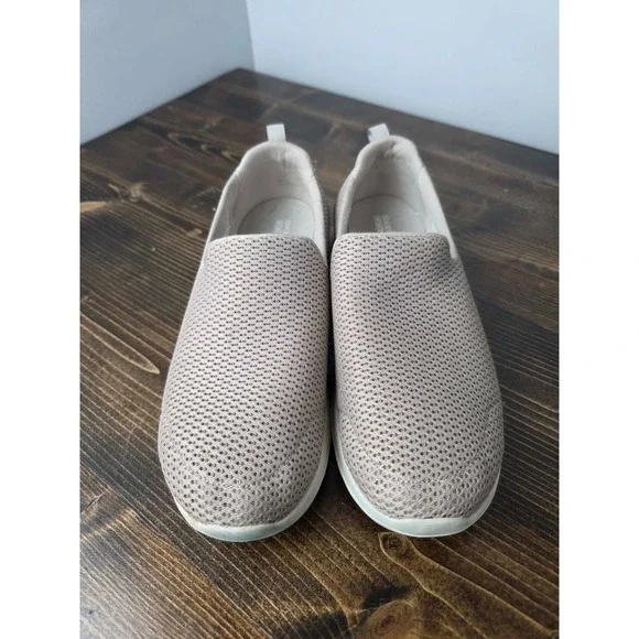 Skechers Shoes Womens Sz. 8.5 Beige Go Walk Joy Goga Max Knit Slip On Comfort - Picture 2 of 14